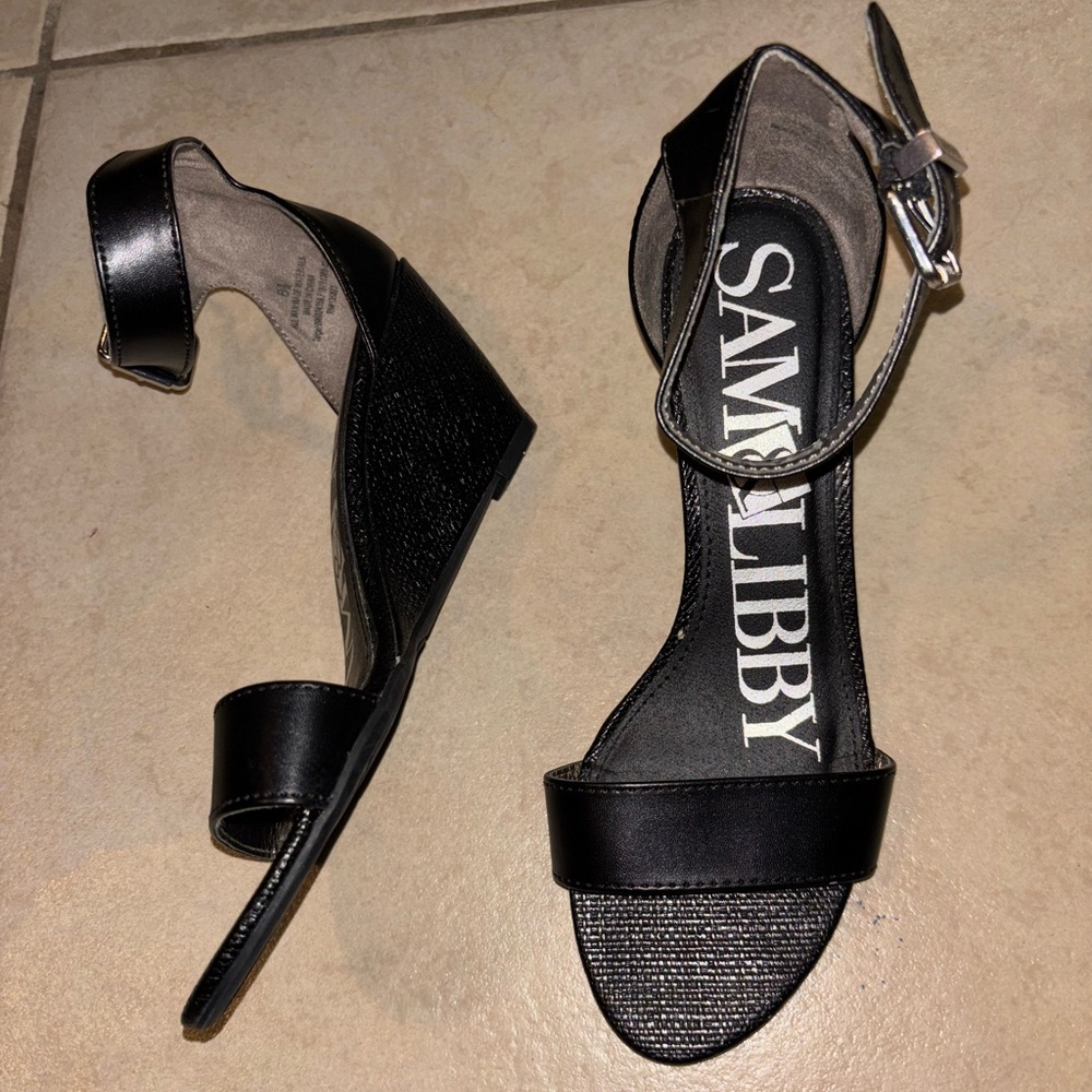 Sam & Libby Black Ankle Strap Kitten Wedge Sandals